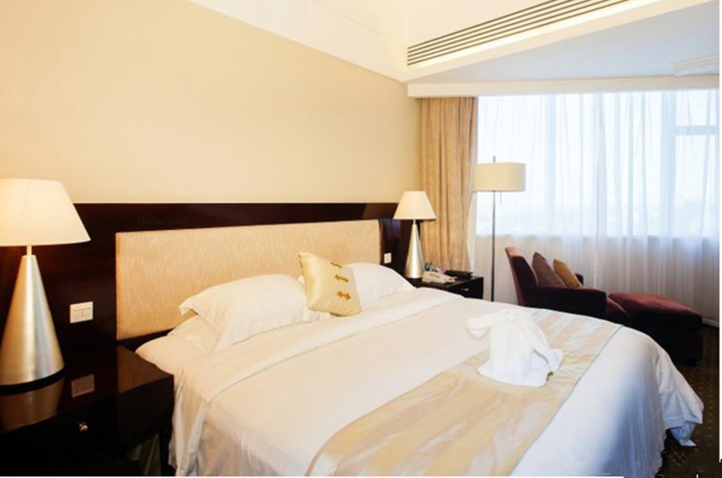 Tienyow Grand Hotel Haikou  Habitación foto